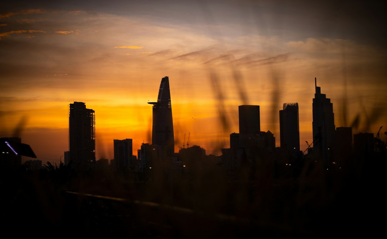 Thành phố Hồ Chí Minh lúc hoàng hôn
